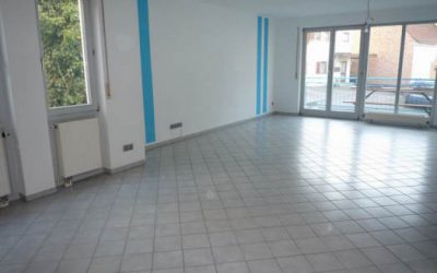 — VERMIETET — 2-Zi.-EG-Wohnung Reutlingen-Sondelfingen