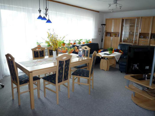 — VERMIETET — 4-Zi.-Wohnung Fild.-/Bernhausen