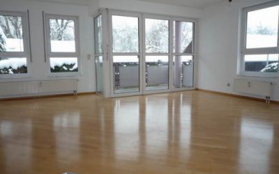 — VERMIETET — 4-Zi.-DG-Maisonette-Wohnung RT-Sondelfingen