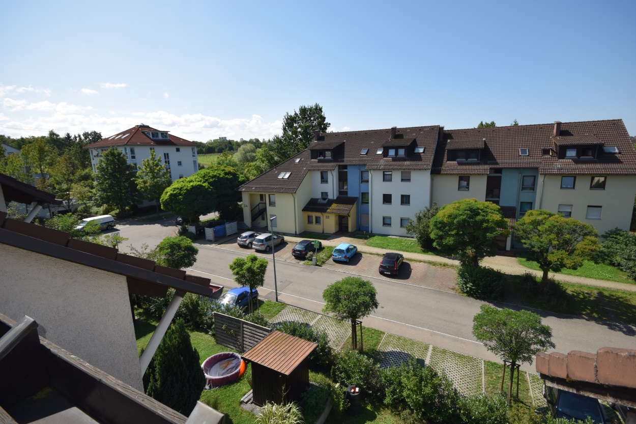 RT/Rommelsbach: 2,5 Zi.-Dachwhg. mit S/W-Loggia in superruhiger Lage/ Mähdergebiet RT/Rommelsbach: 2,5 Zi.-Dachwhg. mit S/W-Loggia in superruhiger Lage/ Mähdergebiet