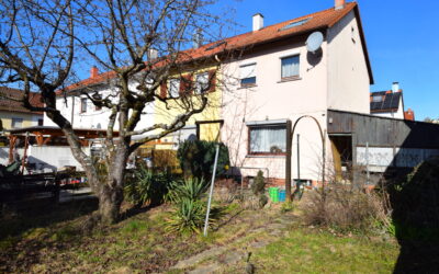 RT/ Voller Brunnen: Reiheneckhaus mit herrlich grossem Garten und Terrasse – ruhige Lage!