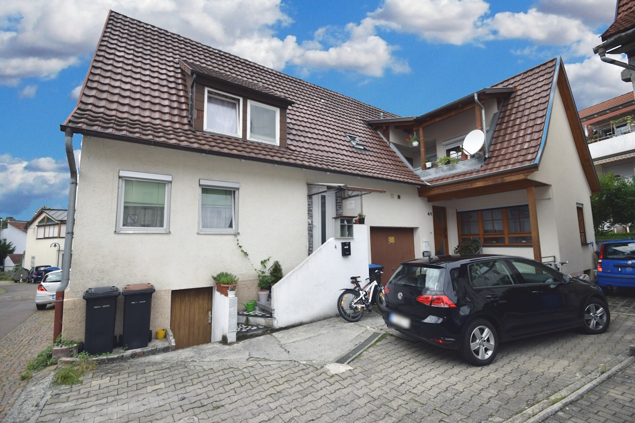 2 Häuser auf einen Streich! Viele Zimmer, viele Möglichkeiten… 2 Häuser auf einen Streich! Viele Zimmer, viele Möglichkeiten…
