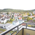 — VERKAUFT — RT/Sondelfingen: Schick wohnen mit fantastischer Aussicht! Helle 2,5 Zi. Whg. im 9.OG