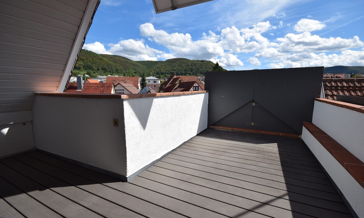 Außen unauffällig, ganz oben ein Wohntraum! Exklusive 4-Dachwohnung auf 2 Etagen mit Dachterrasse